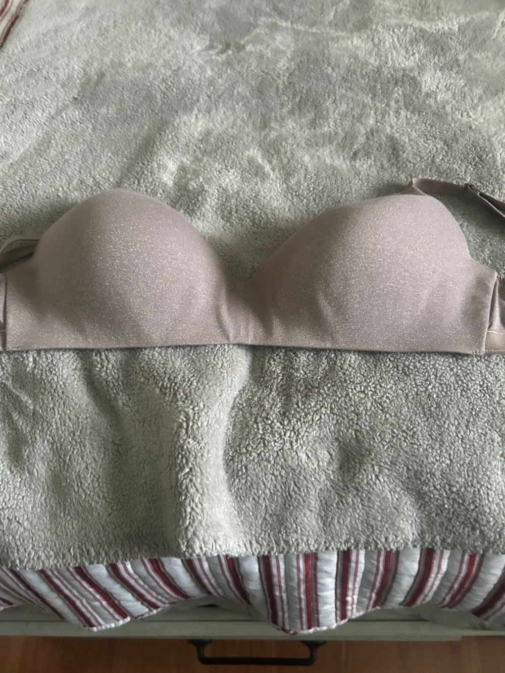 Victoria's Secret Strapless Shimmery Light Blush Push-Up Bra